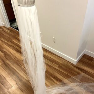 Long simple bridal veil